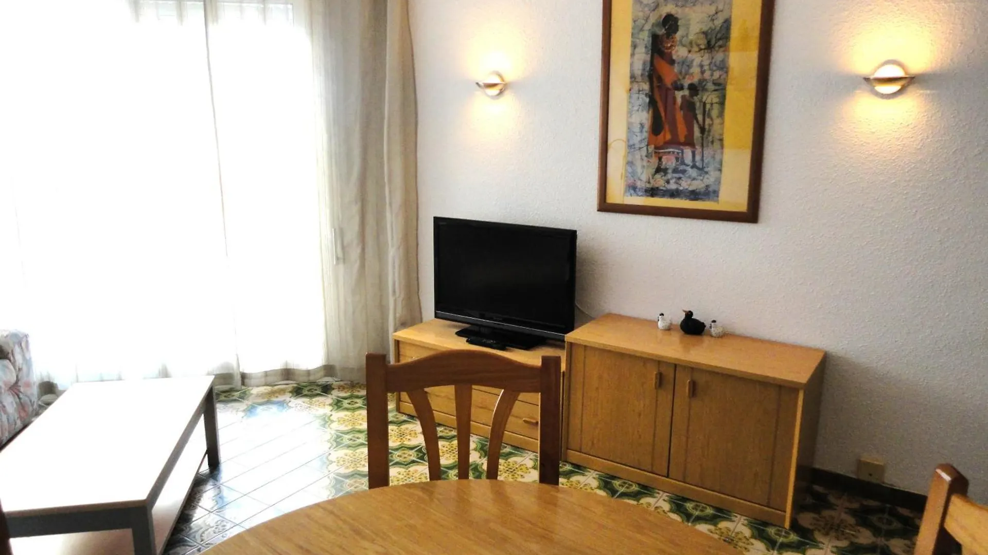 Apartaments Lamoga - Boabi Torredembarra 0*,